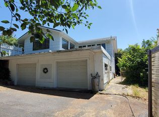 29760 Hillcrest St, Gold Beach, OR 97444