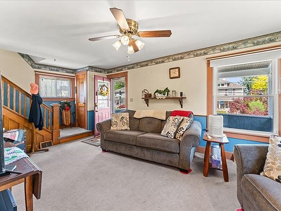 4th image of 213 Bermond Ave