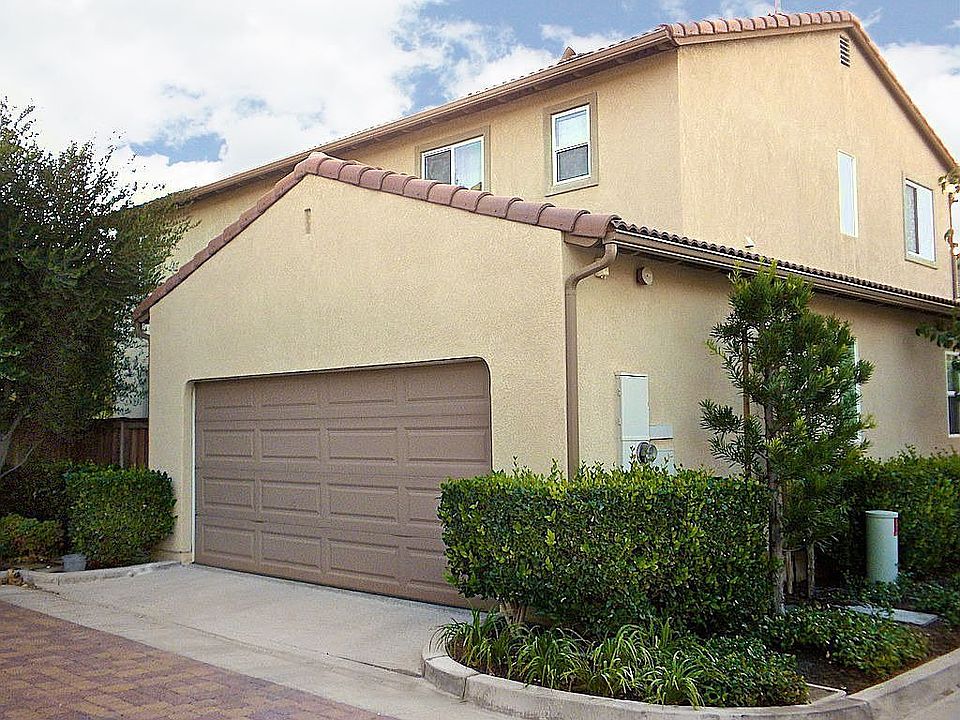 2nd image of 8365 E Loftwood Ln