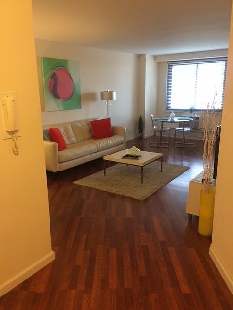 1st image of 10440 Queens Blvd APT 22M