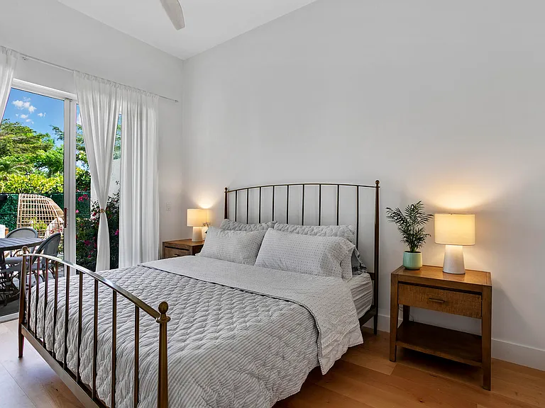 7655 Estuary Ct — Photo 8