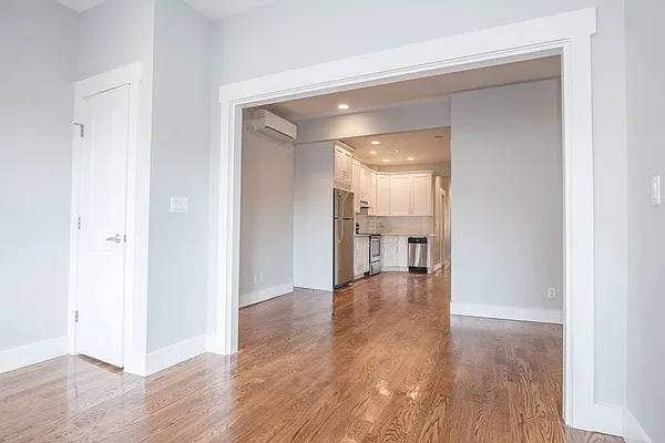 Rented by Bold New York | media 20