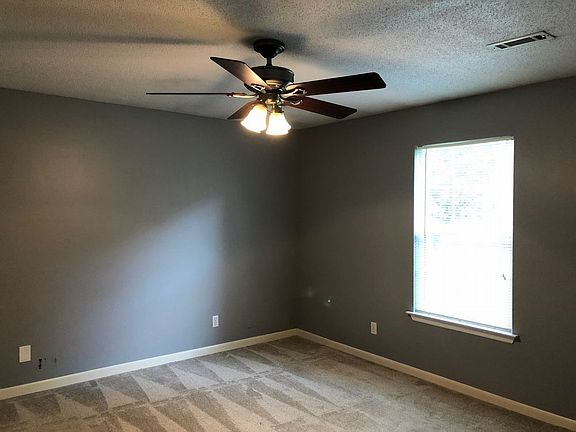 3rd image of 350 Needham Blvd