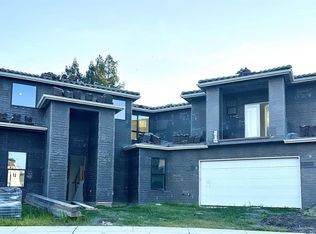 819 Iris Ct, Lodi, CA 95242