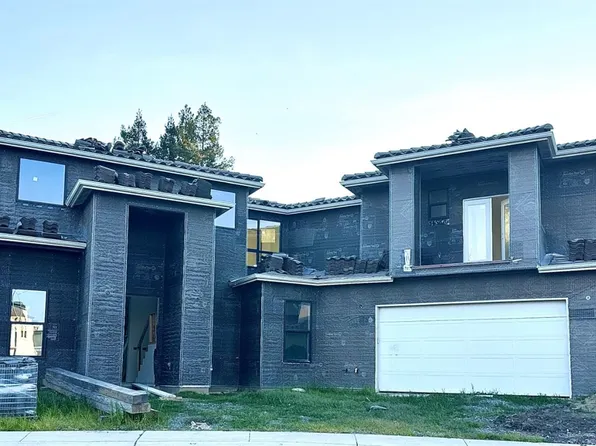 819 Iris Ct, Lodi, CA 95242