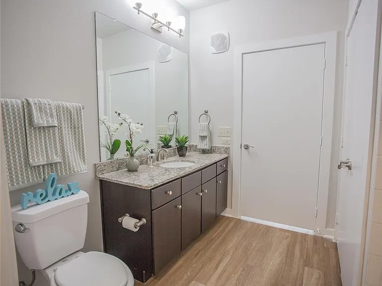 1900 Barton Springs Rd #4043 — Photo 5
