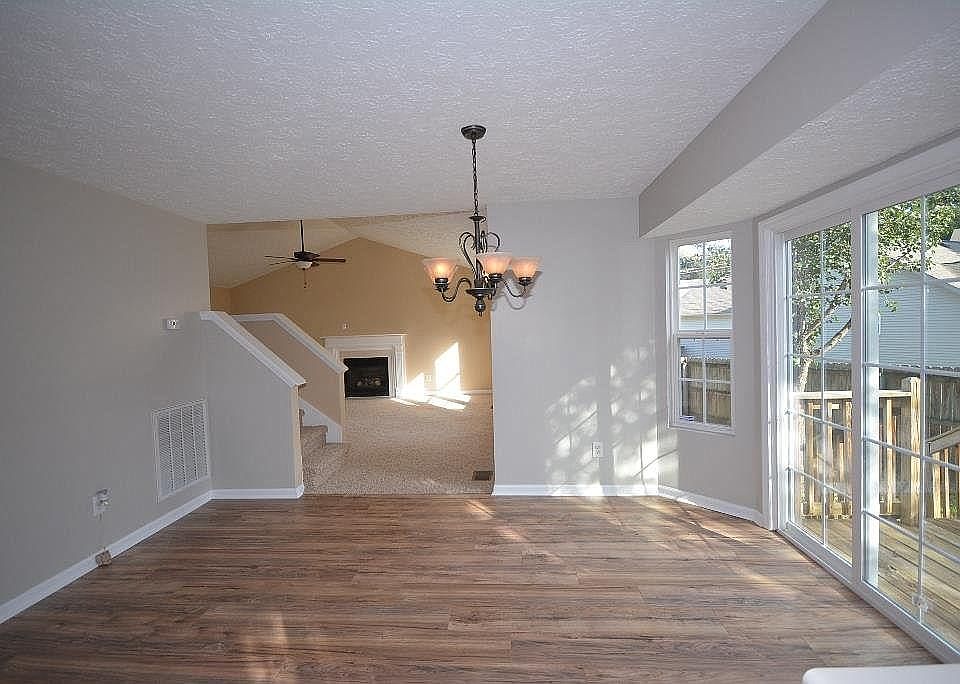 1st image of 1205 Twin Circle Dr
