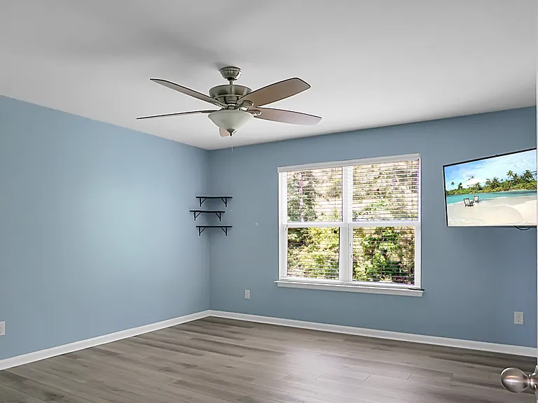 243 Oglethorpe Cir — Photo 18