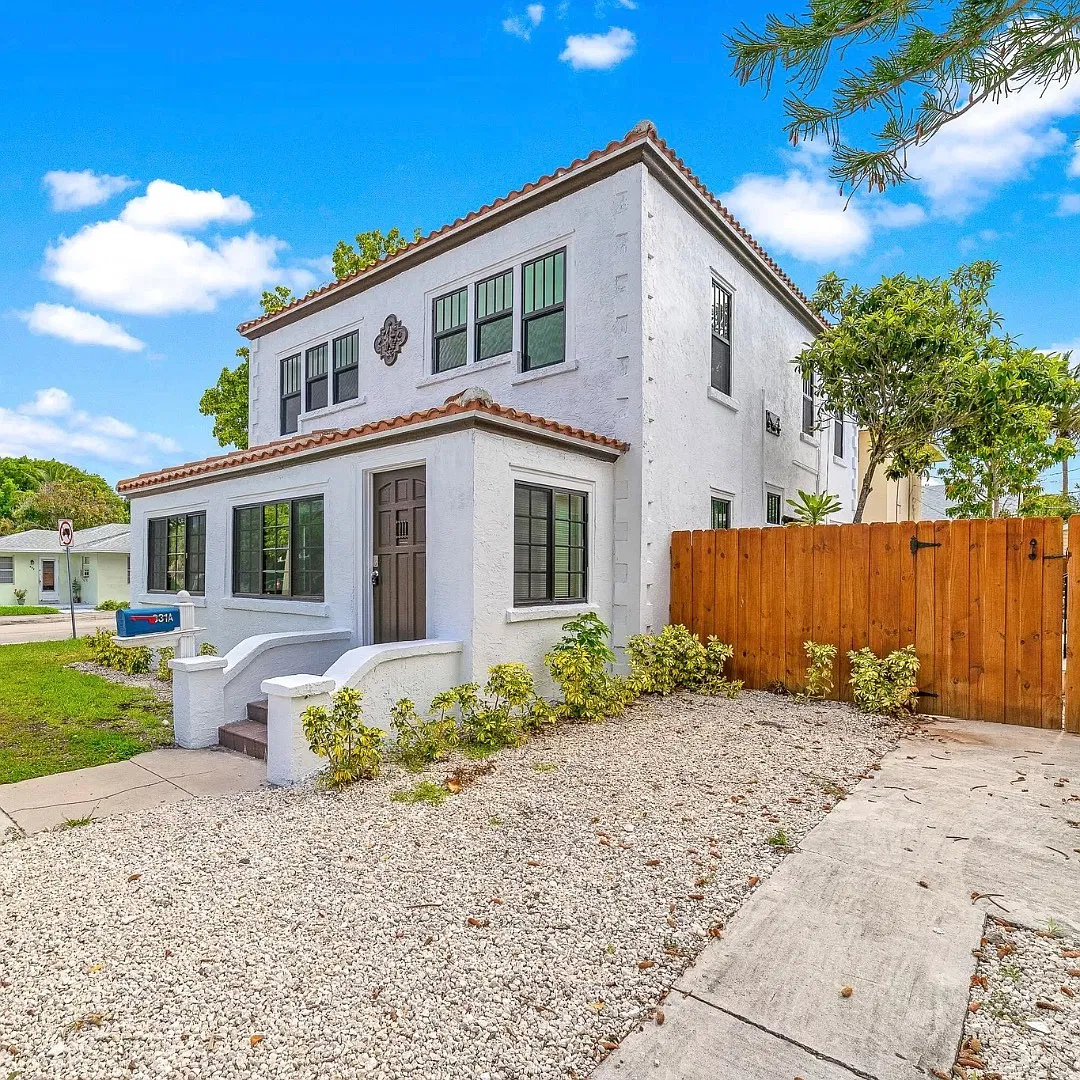 331 S Federal Hwy - Duplex Unit 2 — Photo 4