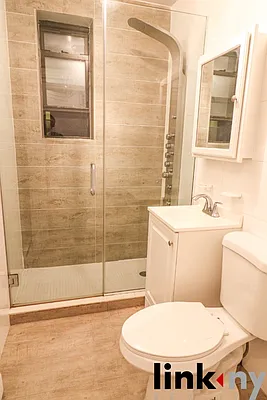 Rented by Link NY Realty | media 22