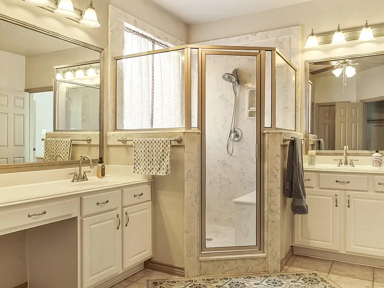 2911 Mossy Log Ct — Photo 17