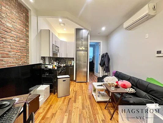 Rented by Hagstrom Management Inc | media 23