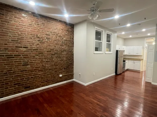 206 Warren Street image 3 of 10