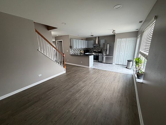 5th image of 238 Williamsburg Ct