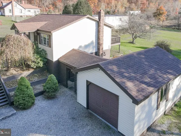 1444 Phoenix Rd, Philipsburg, PA 16866
