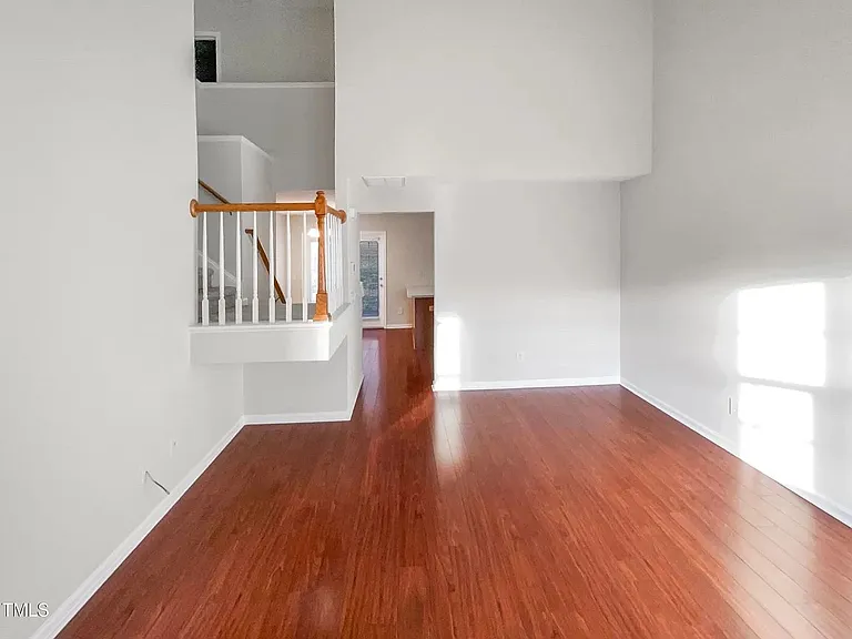 7919 Averette Hill Dr — Photo 12