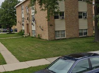 8880 N Root St APT 1, Niles, IL 60714