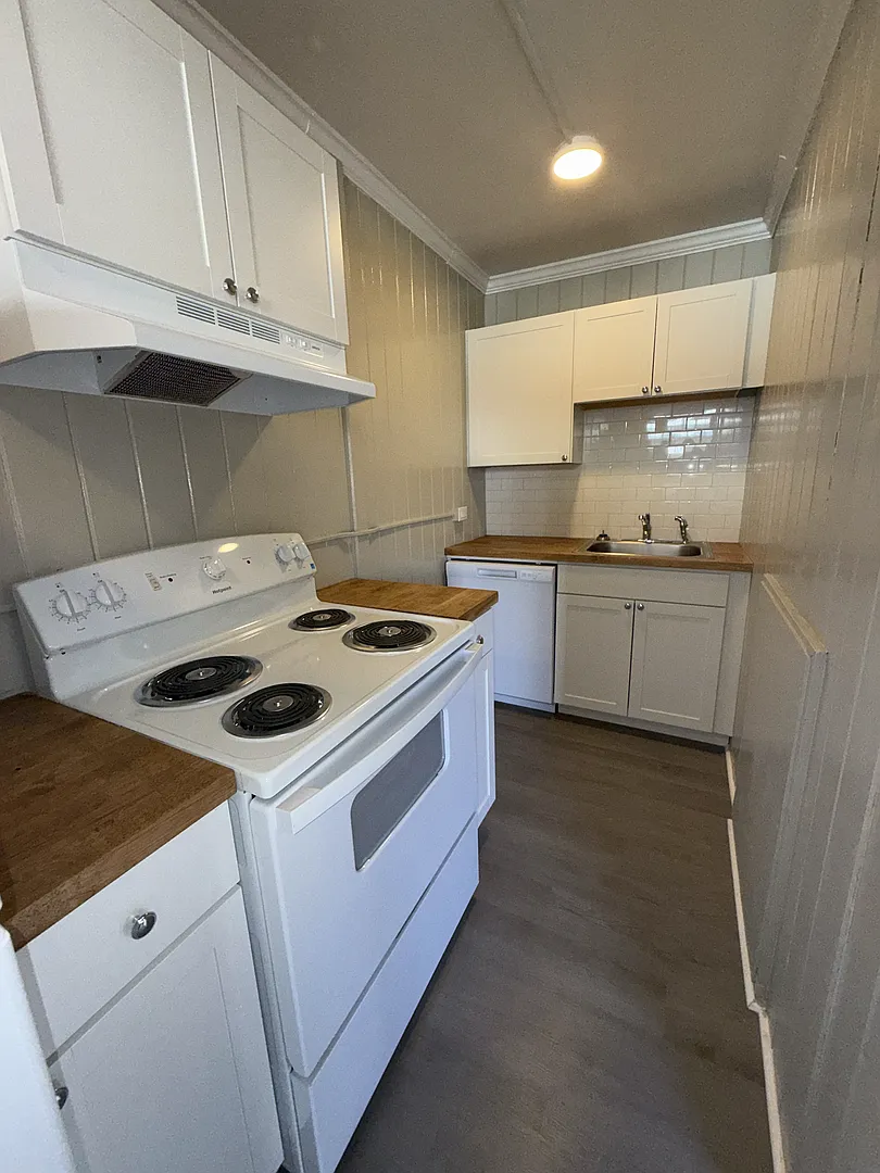 1437-1459 W. Fourth St. - 12 Unit — Photo 3