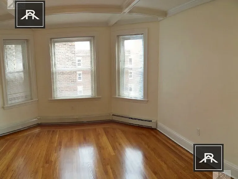 71 Thatcher St #202 — Photo 6