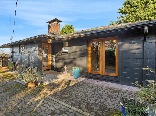 8800 12th Avenue S, Seattle, WA 98108