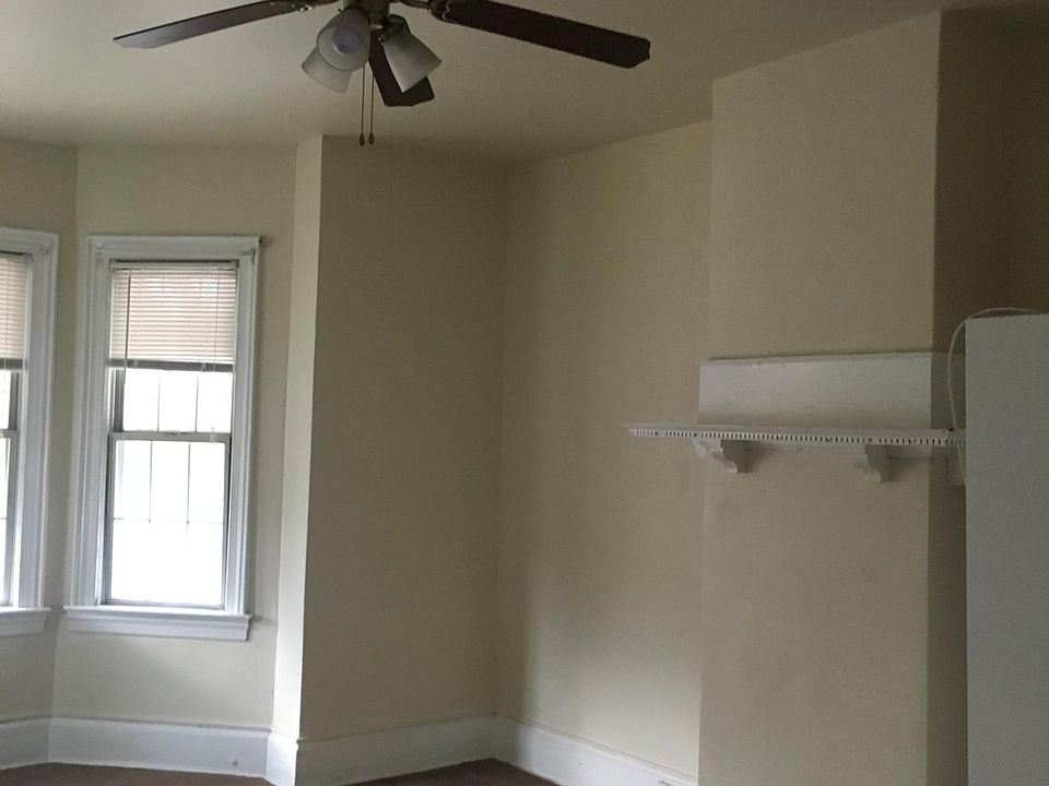 2nd image of 1547 3rd St NW APT A