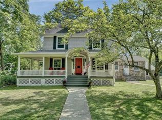 3 Lawrence Ave, Warwick, NY 10990