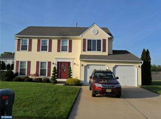 7 Daffodil Dr, Sicklerville, NJ 08081