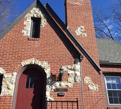 3rd image of 1406 Irish St