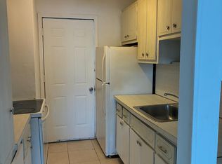 300 NE 191st St APT 217, Miami, FL 33179
