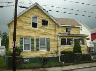 6 Collins Ave, Pawtucket, RI 02860