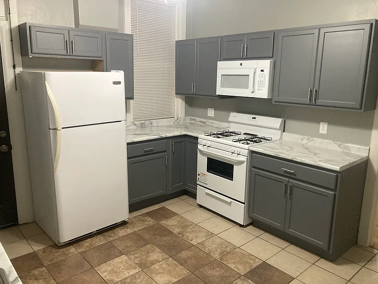 4233 Meramec St #1F — Photo 3