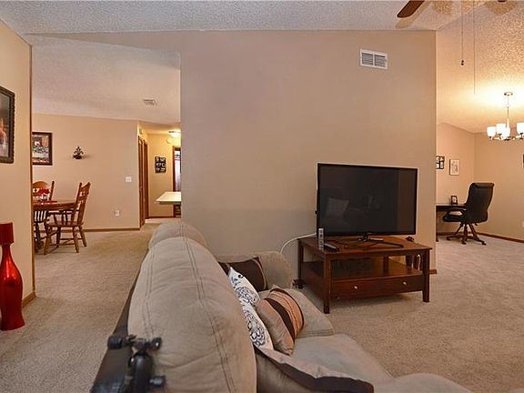 4th image of 713 Maltby Dr