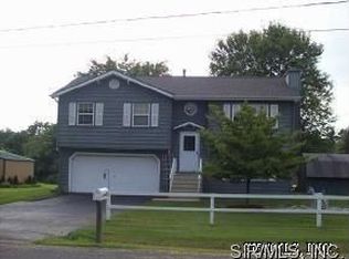 207 Oliver St, Caseyville, IL 62232