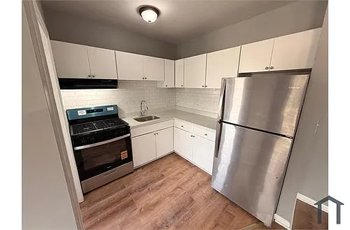 4437 S Greenwood Ave #214 Photo 1