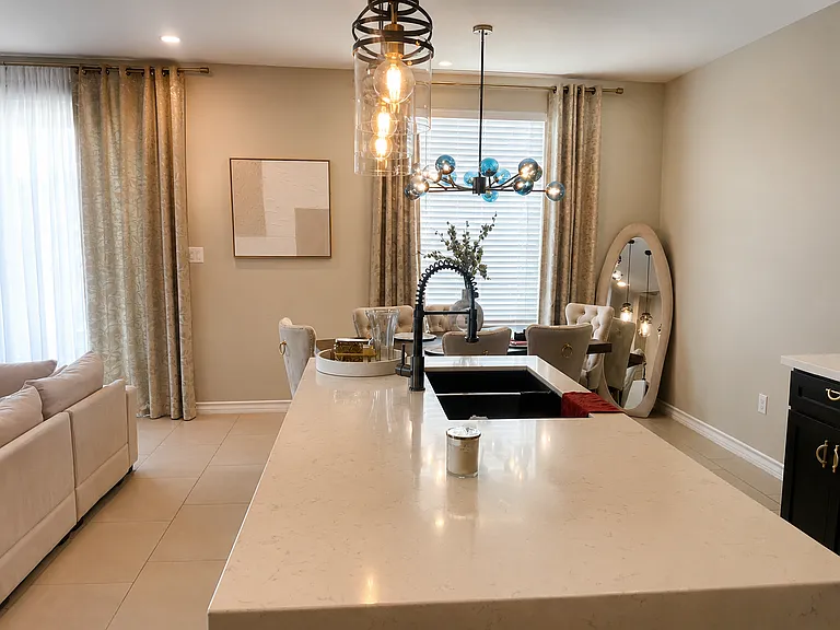 7920 Elka Loop — Photo 4