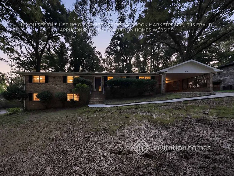 624 Princess Cir — Photo 4