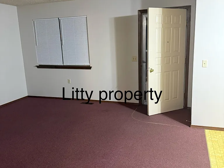 930 Coley Dr #930 — Photo 3