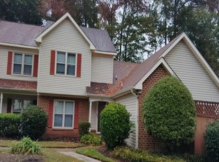 24 Hard Wood Dr, Hampton, VA 23666