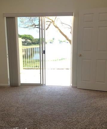 4th image of 5470 Grande Palm Cir