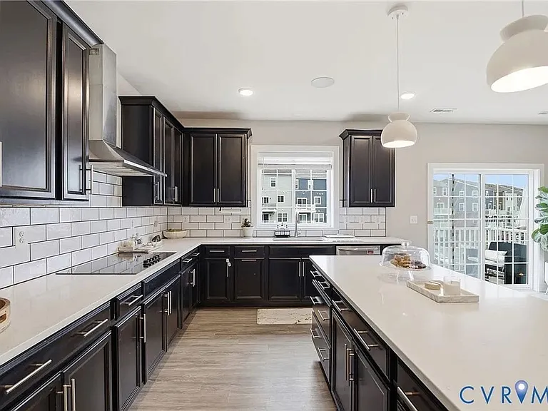 4349 Saunders Station Loop #B — Photo 12