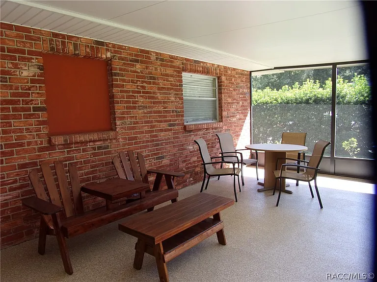 1821 Kimberly Ln — Photo 26
