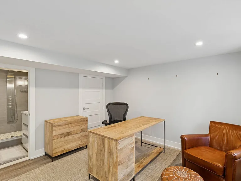 27 Landfall Rd — Photo 31