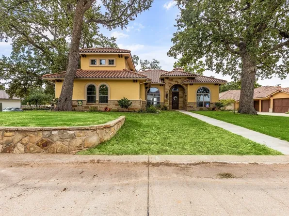1012 Catalina Bay Blvd, Granbury, TX 76048