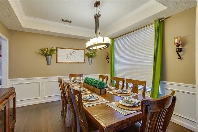 2309 Claremont Ct — Photo 7