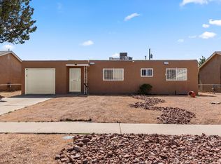 217 Conchas St NE, Albuquerque, NM 87123