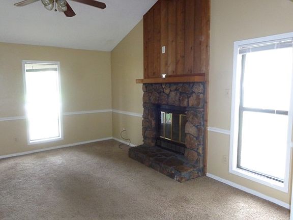 4th image of 4541 Country Brook Dr