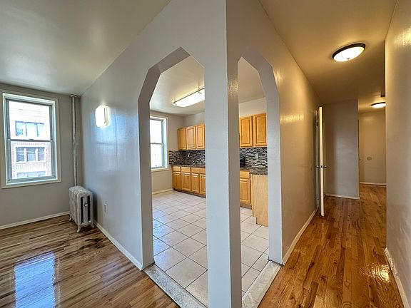 3rd image of 6611 Broadway #4IE