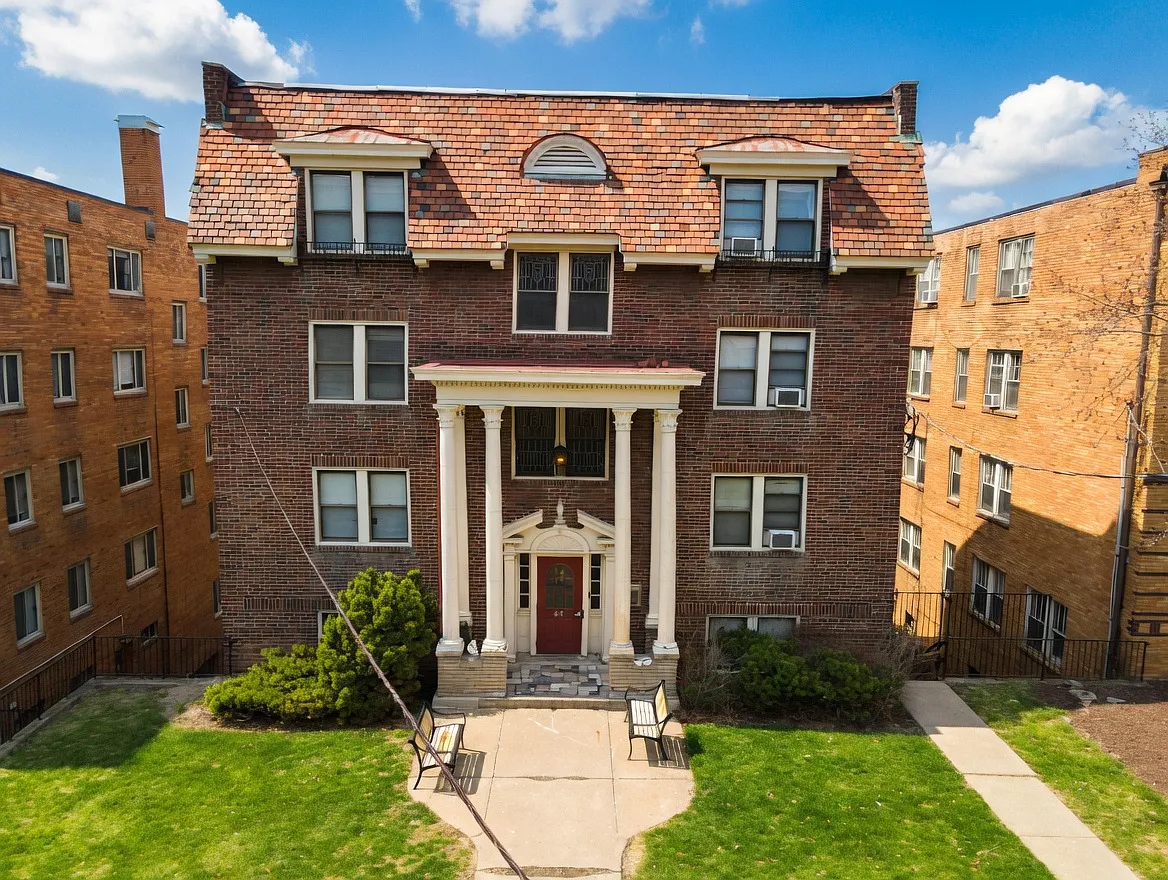Apartments On Academy — Photo 4