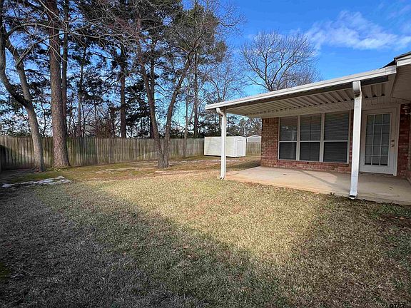 4th image of 1107 Casandra Dr