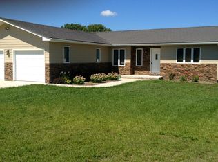 6650 W Glenrose Ridge Rd, Hallam, NE 68368